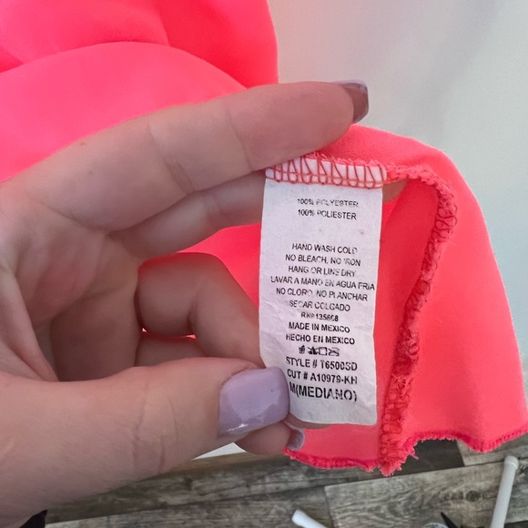 Medium - neon sheer tank top - Picture 3 of 3